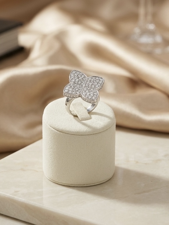 Butterfly éclat ring