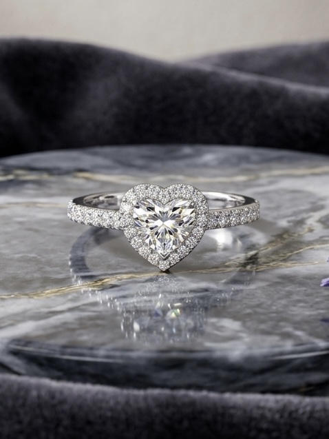 The Amorette Ring